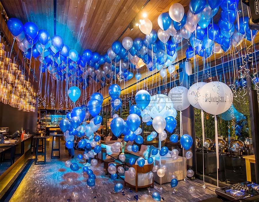 Balloon Room Décor Thumbnail 3 Image