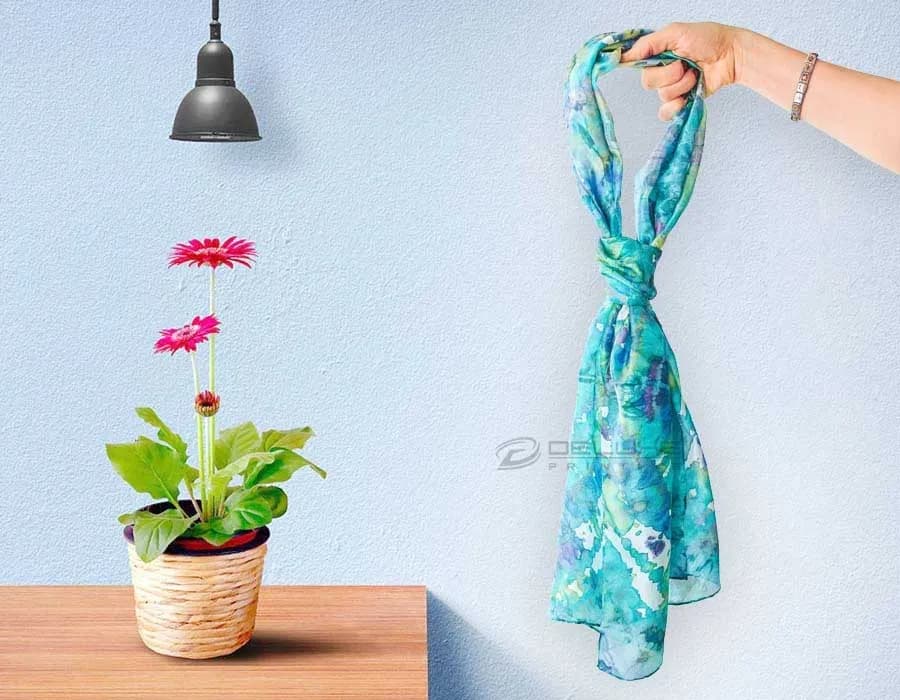 Headscarf Crepe Image