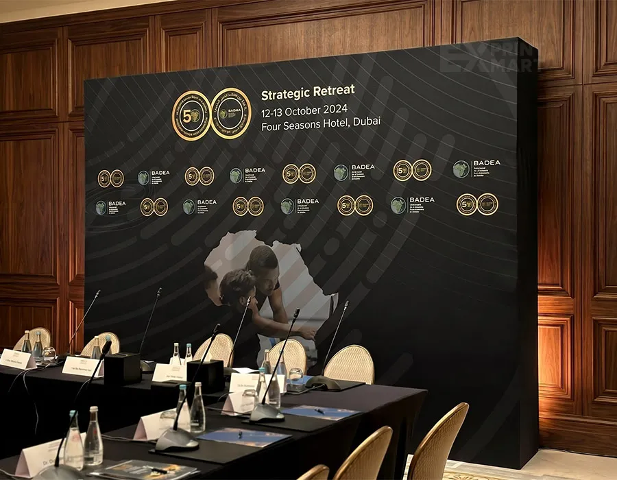 Wooden Frame Backdrop Dubai Image