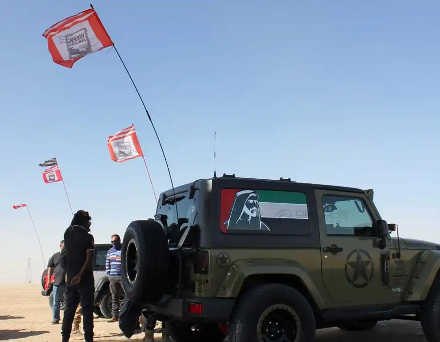 Car Desert Flags Dubai Image