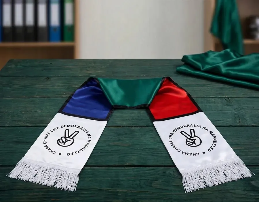 Fan Scarf