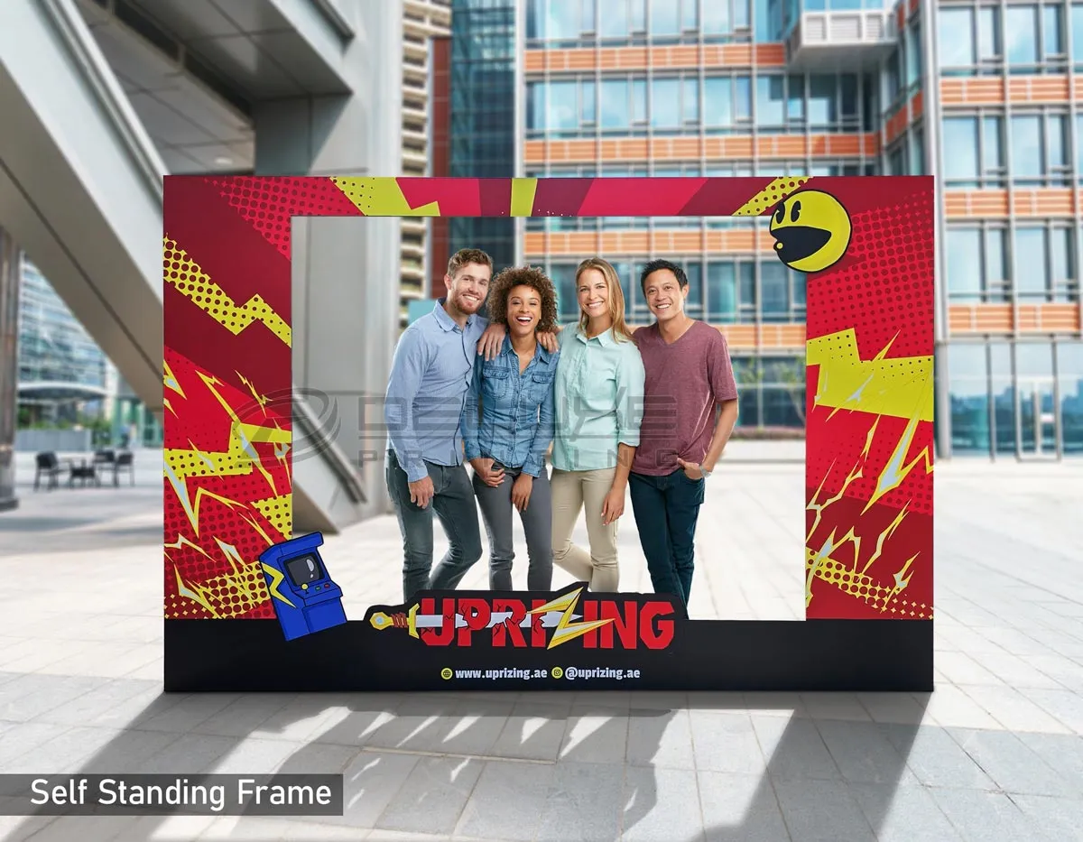 Walk In Frame Dubai Image