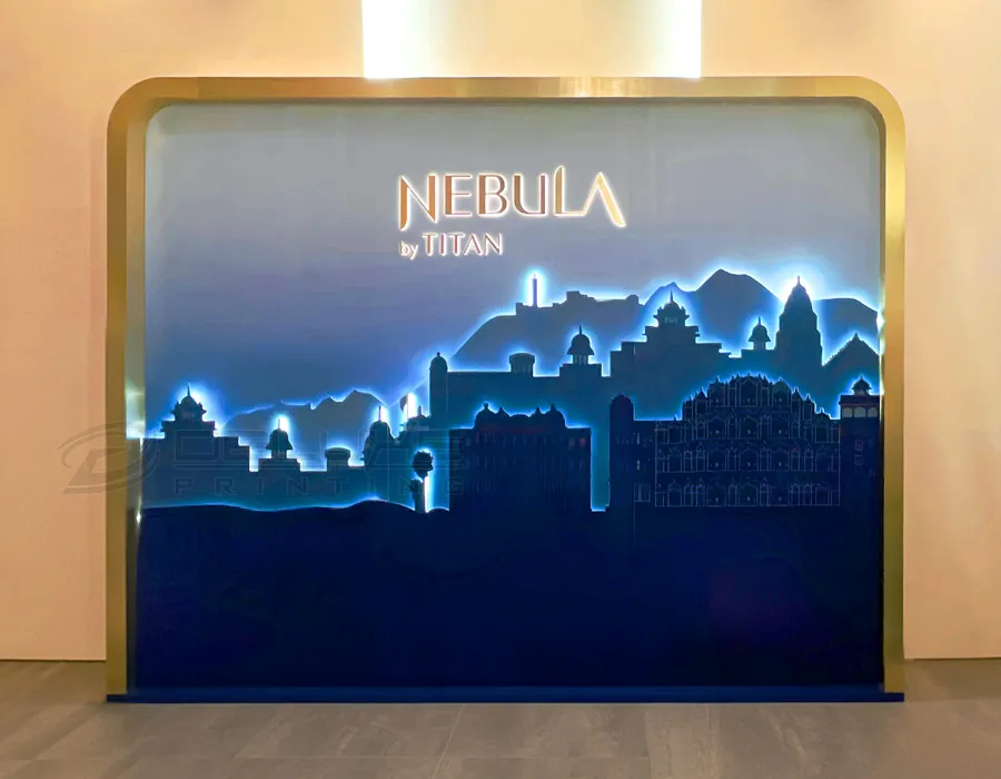 Wooden Backdrop With Main Image