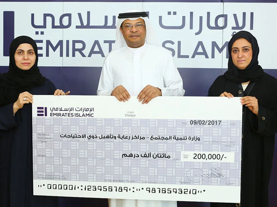 Mounted Cheque Posters Dubai